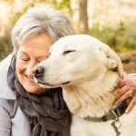 ¿Cuáles son los beneficios para la salud de tener una mascota después de los 60?